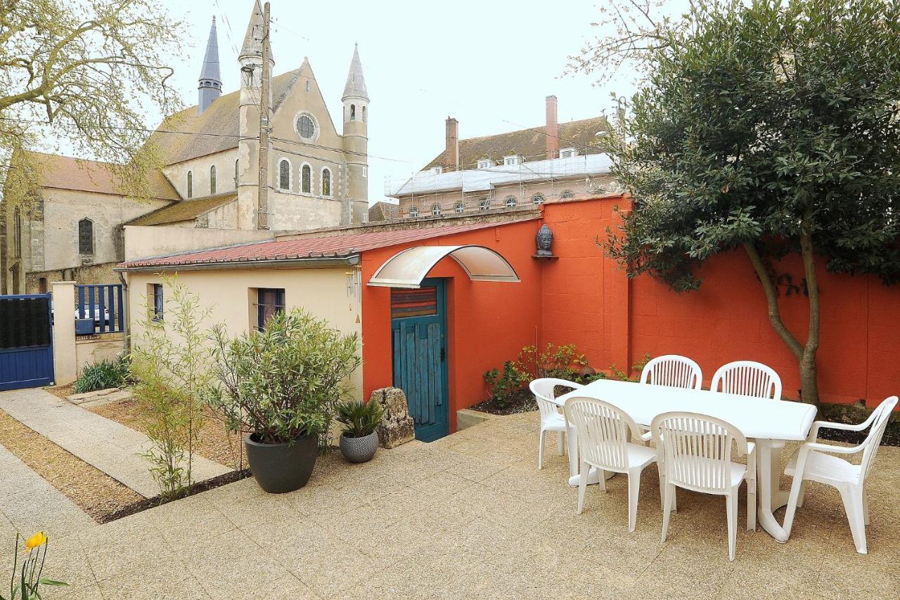 Le Saint Brice Villa Chartres Exterior photo